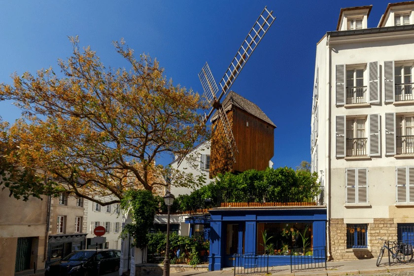 windmill-montmartre-paris-1717738703588226577091